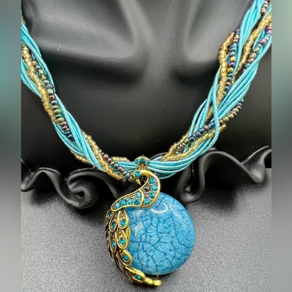 Elegant Peacock Pendant Necklace - Picture 1 of 3